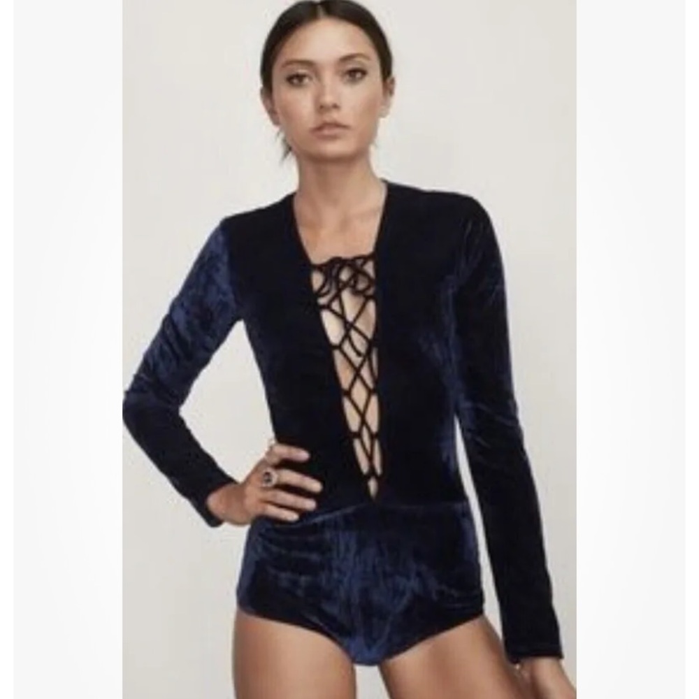 Reformation Lace Up Velvet Avalon Bodysuit Size Medium